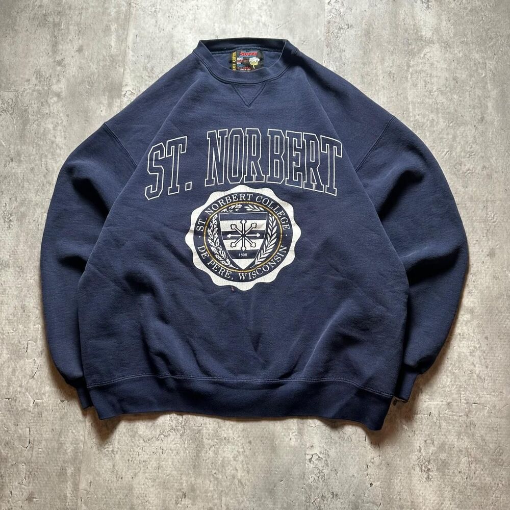 Soffe Men's Navy and Blue Sweatshirt